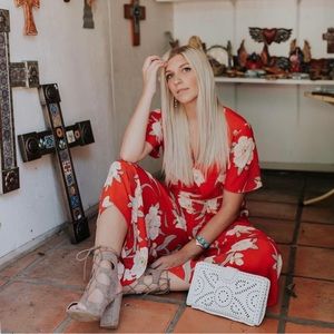 Show Me Your Mumu tropical print floral pants. Size Large.